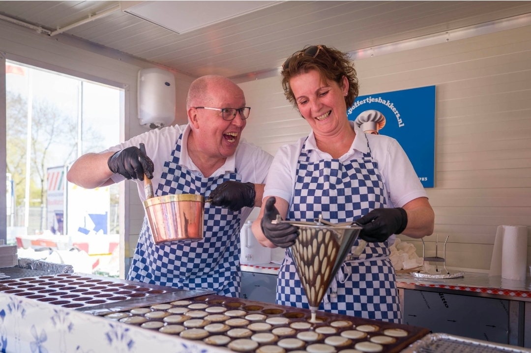 Poffertjesbakkers René en Inge van Puurentertainment