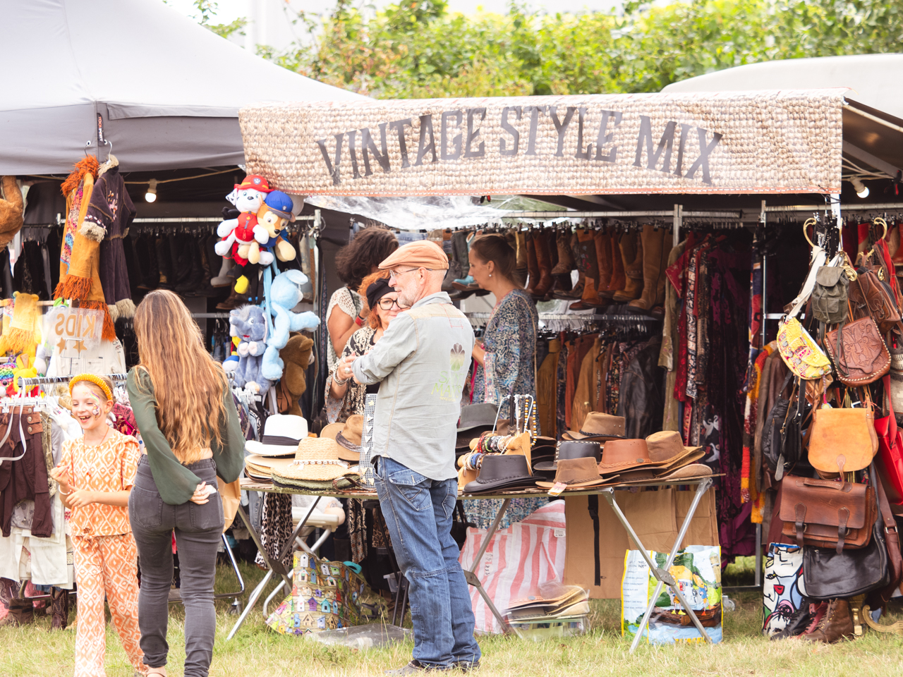 Vintage Style Mix — vintage kleding, hoeden, tassen en laarzen